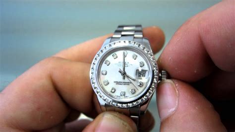 how often to wind rolex datejust|how to manually wind rolex.